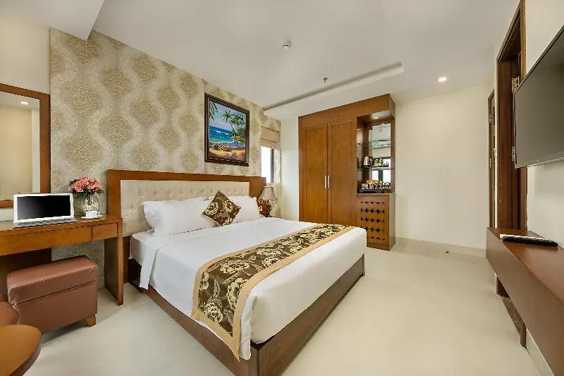 Delicate Hotel Da Nang 4*,