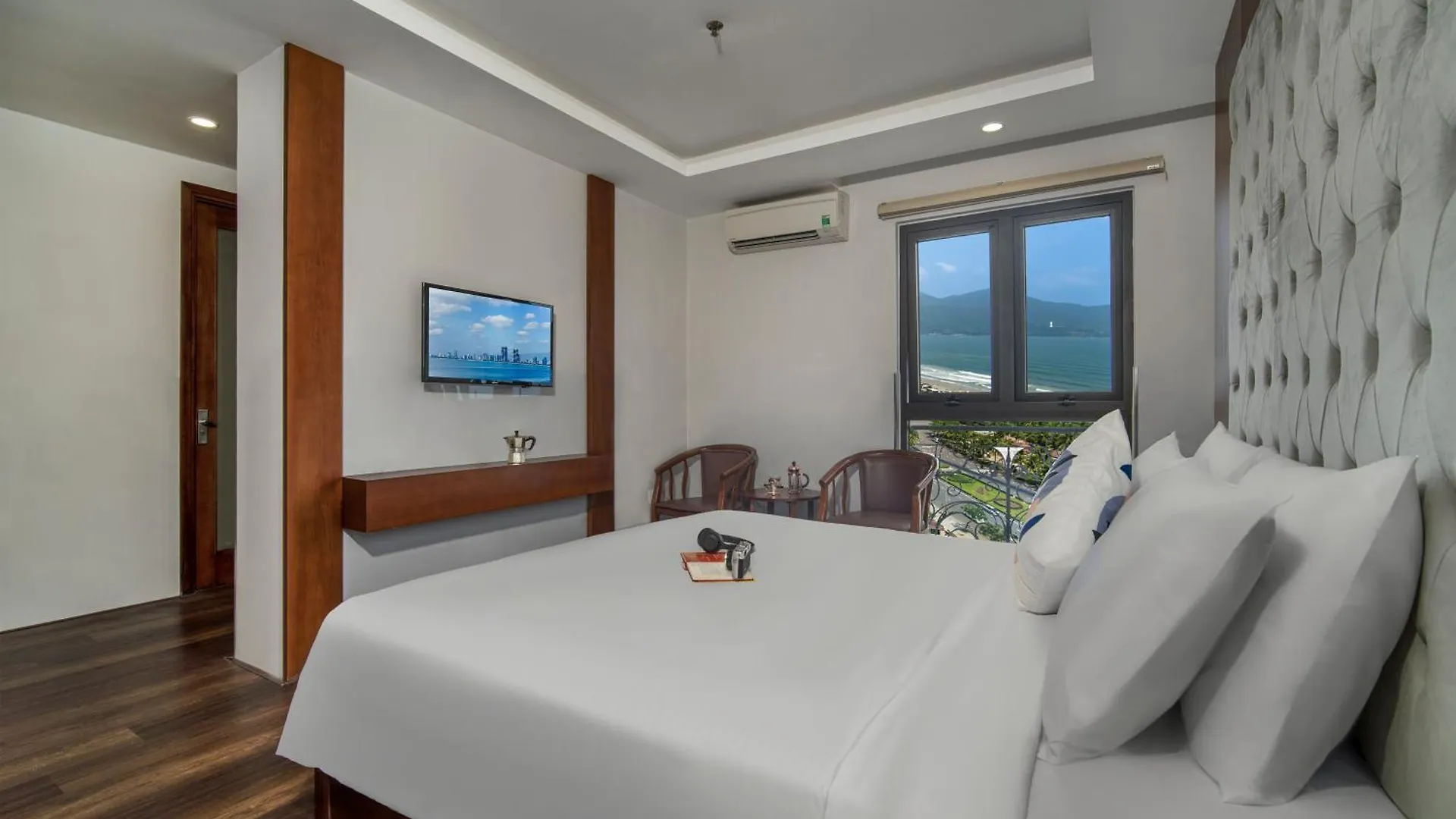 Delicate Hotel Da Nang Vietnam