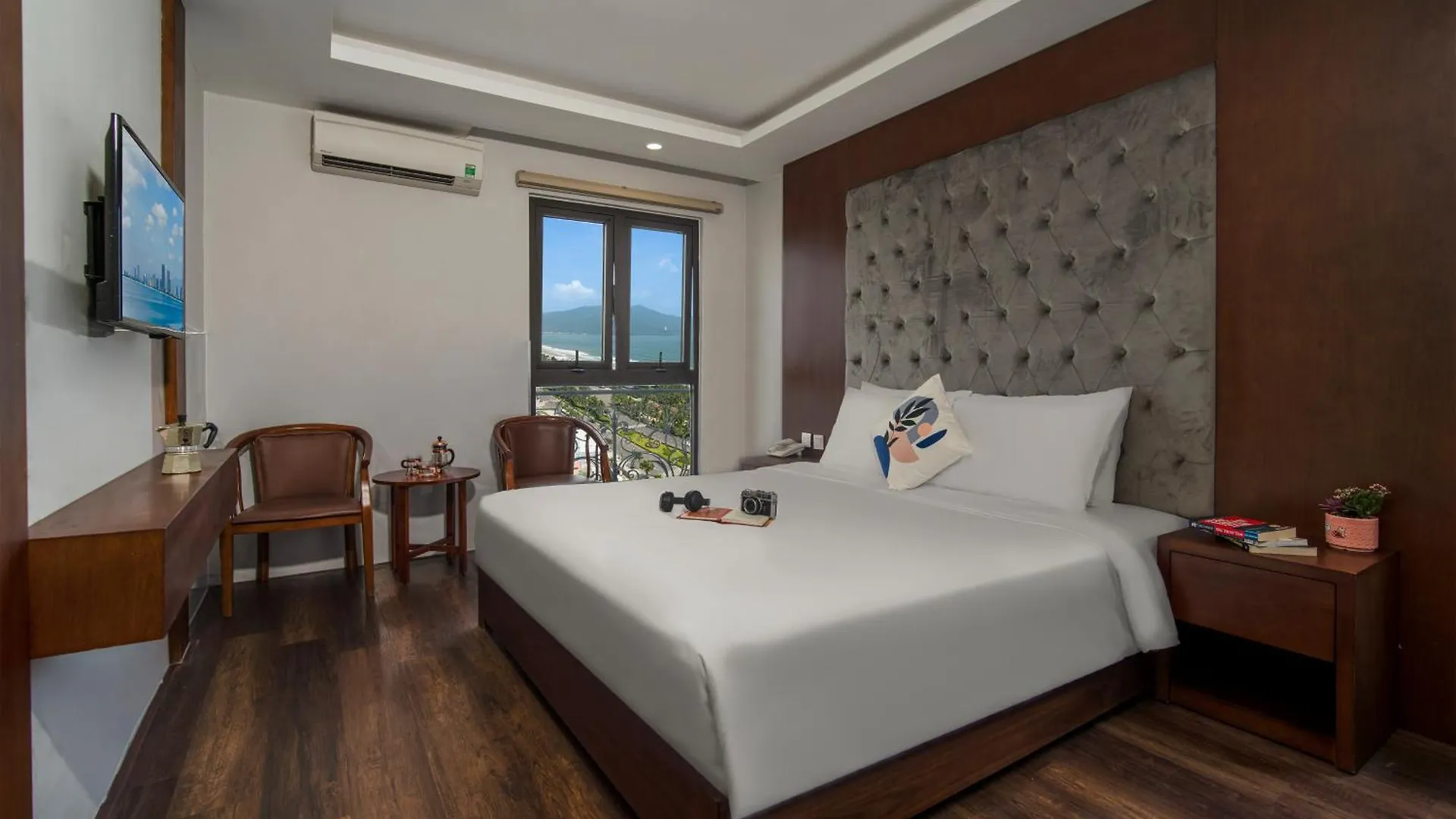 ****  Delicate Hotel Da Nang Vietnam