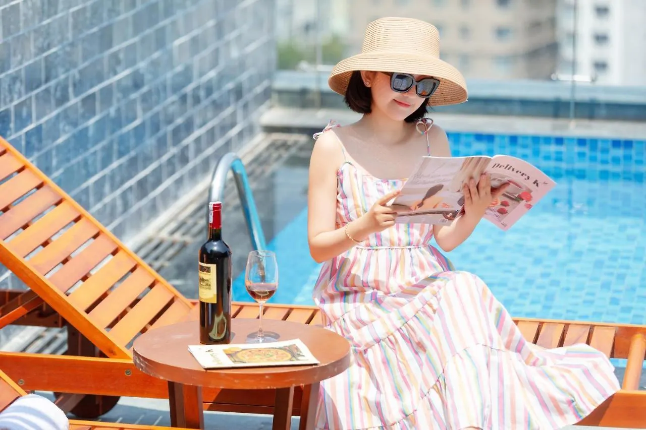 Delicate Hotel Ντα Νανγκ